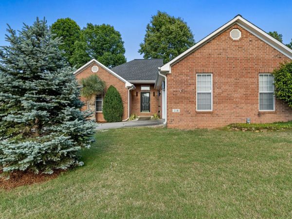 114 Glen Mary Dr, Florence, AL 35633