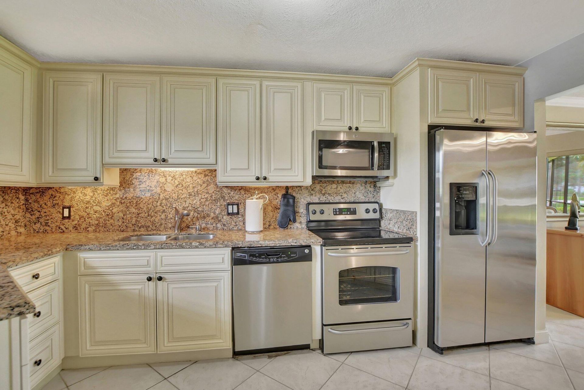 5901 Camino Del Sol, Unit 107, Boca Raton, FL 33433 Photo
