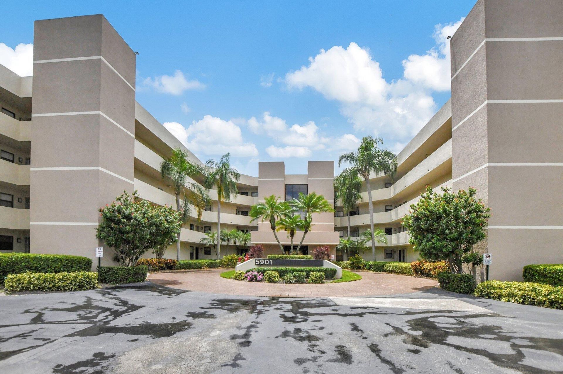 5901 Camino Del Sol, Unit 107, Boca Raton, FL 33433 Photo