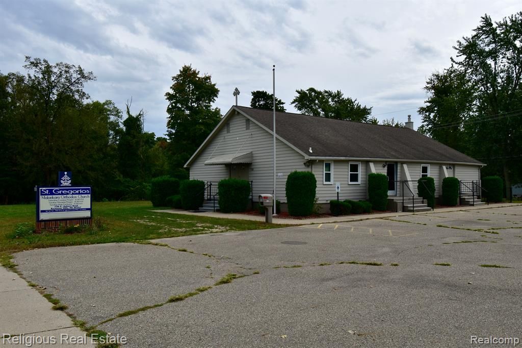 730 E Auburn Road, Rochester Hills, MI 48307 Main Photo