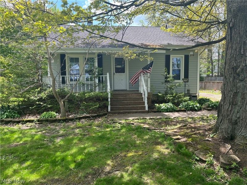 33261 Lake Road, Avon Lake, OH 44012 Photo 1