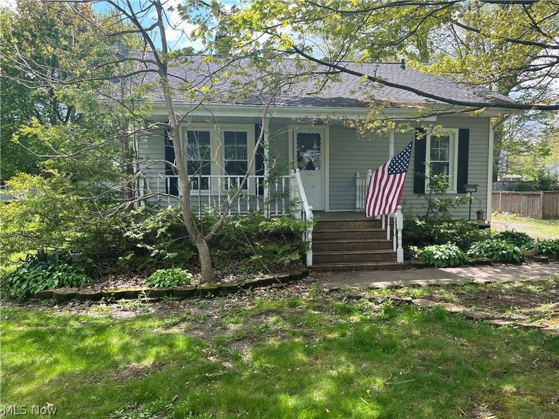 33261 Lake Road, Avon Lake, OH 44012 Photo 2