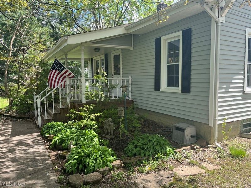 33261 Lake Road, Avon Lake, OH 44012 Photo 3