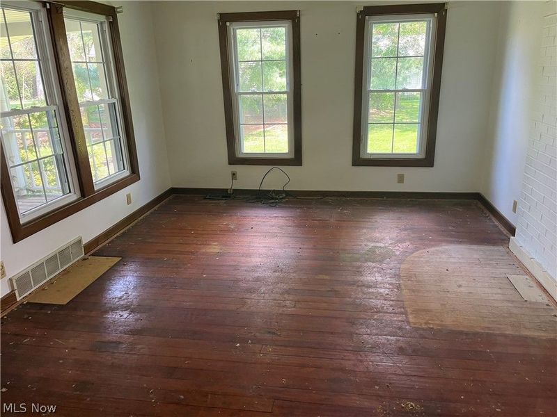 33261 Lake Road, Avon Lake, OH 44012 Photo 7