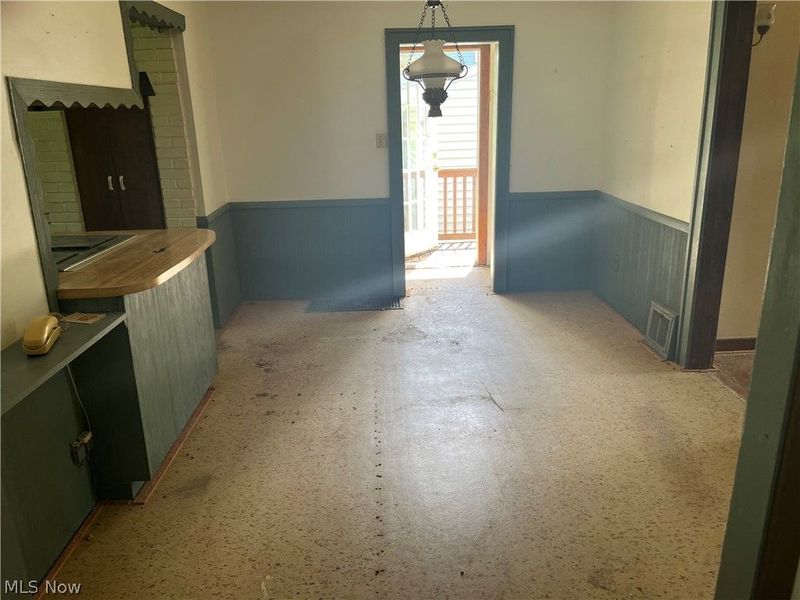 33261 Lake Road, Avon Lake, OH 44012 Photo 8