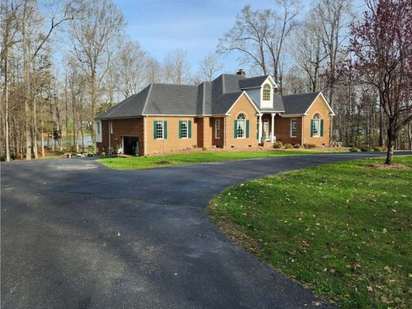3567 Richards Run , Powhatan, VA 23139