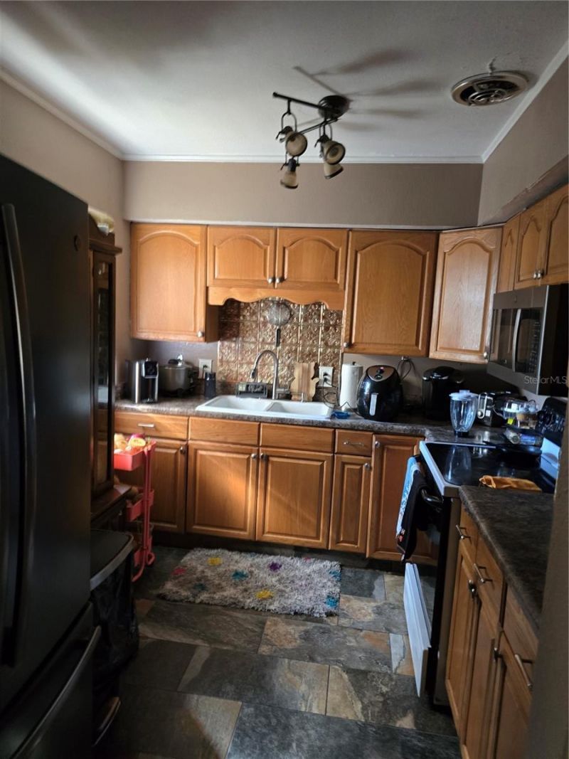 109 Ruby Circle, Brandon, FL 33510 Photo