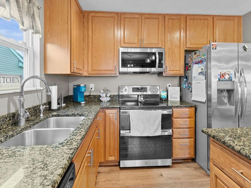 159 Chestnut Commons Drive , Commercial Point, OH 43116 Photo 19