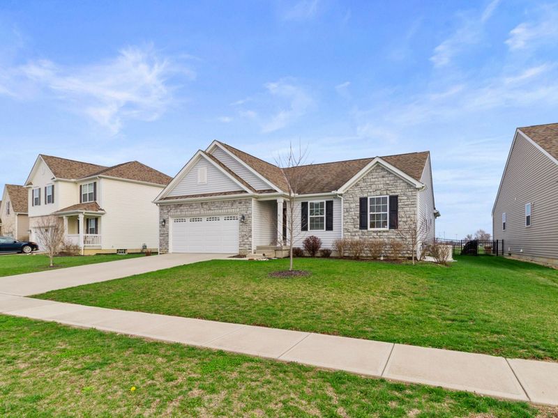 159 Chestnut Commons Drive , Commercial Point, OH 43116 Photo 32