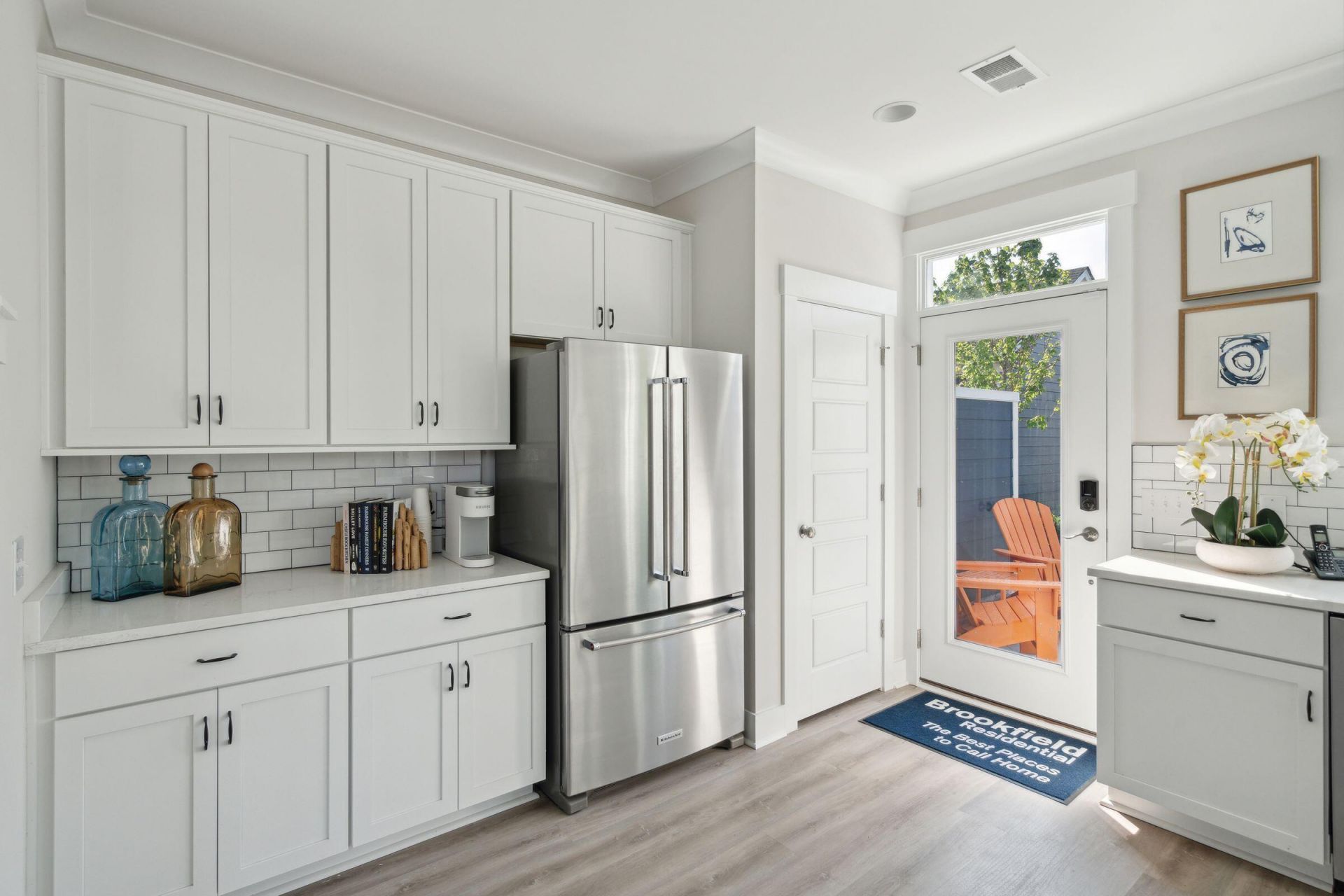 424 Swaying Pine Lane Photo 8