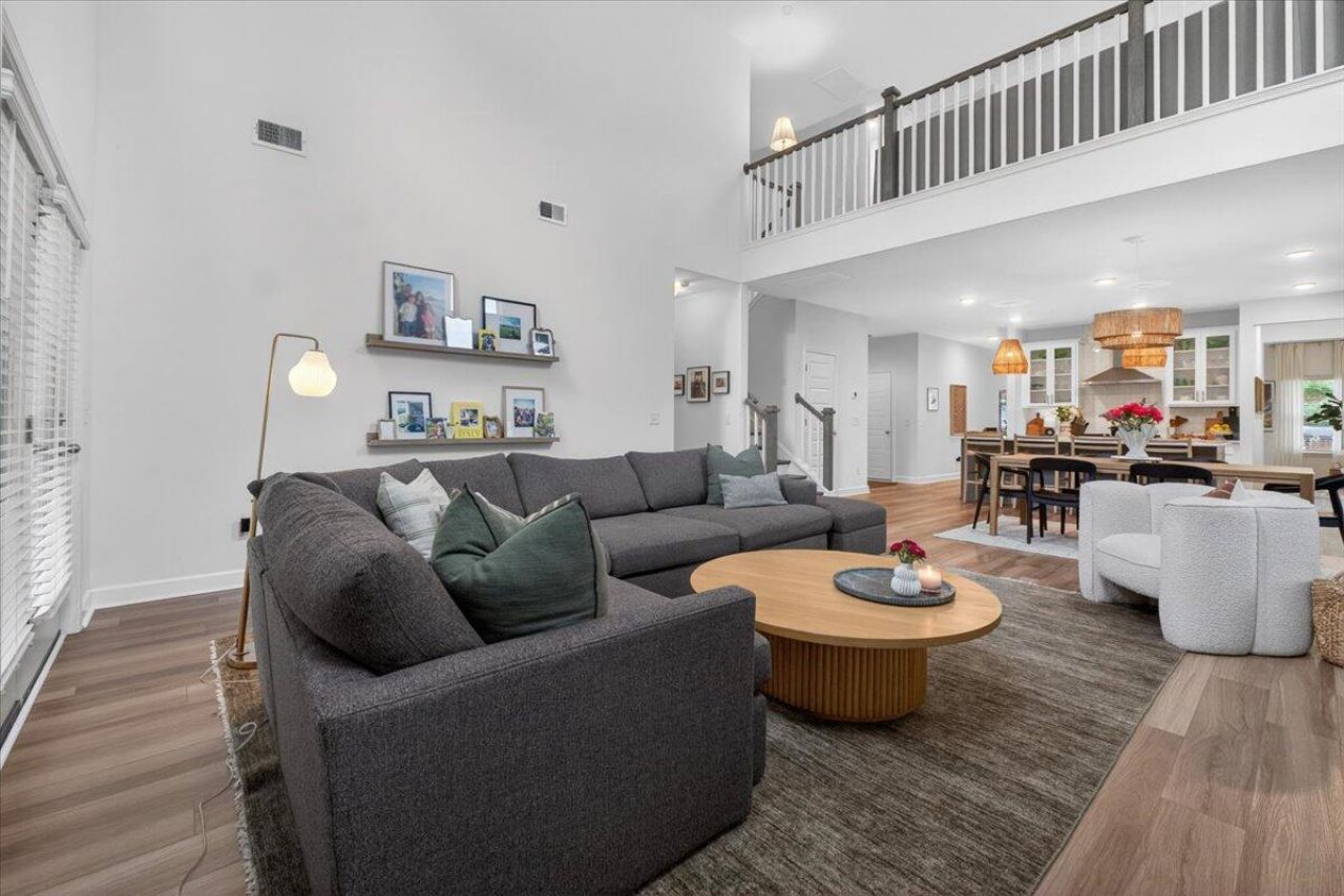 1667 Evening Star Place Photo 16