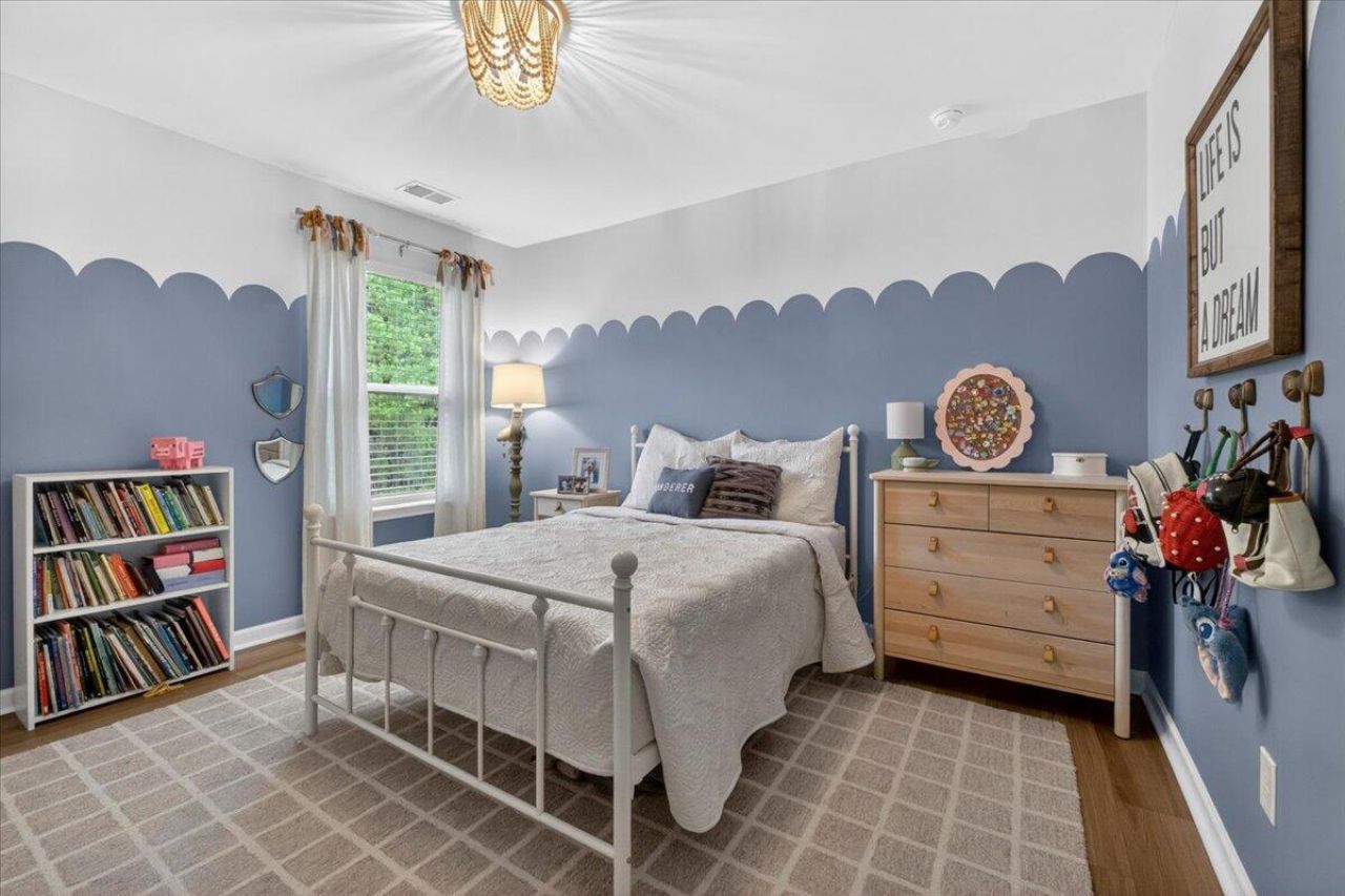 1667 Evening Star Place Photo 32