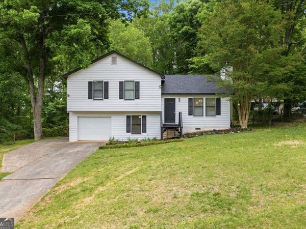40 Hickory Lane, Dallas, GA 30132