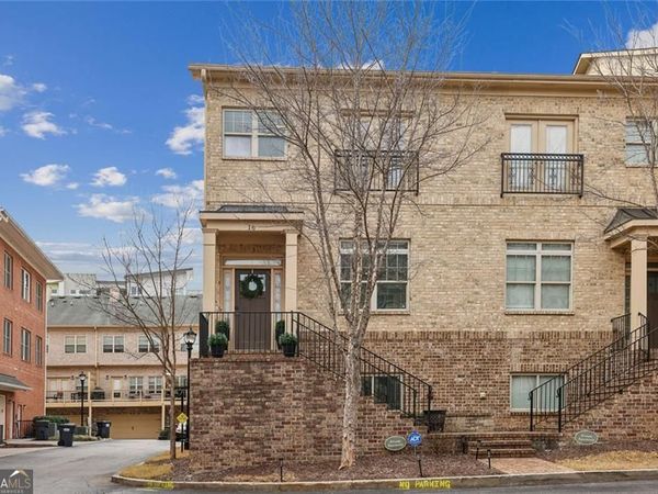 745 Fountainhead Lane, Unit 16, Atlanta, GA 30324