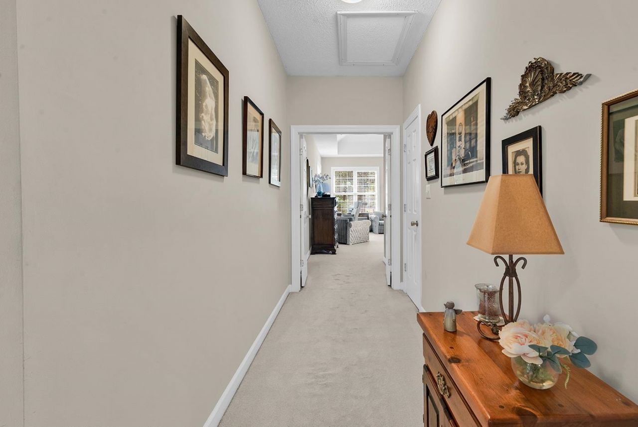 233 Deacon Dr. Photo 27