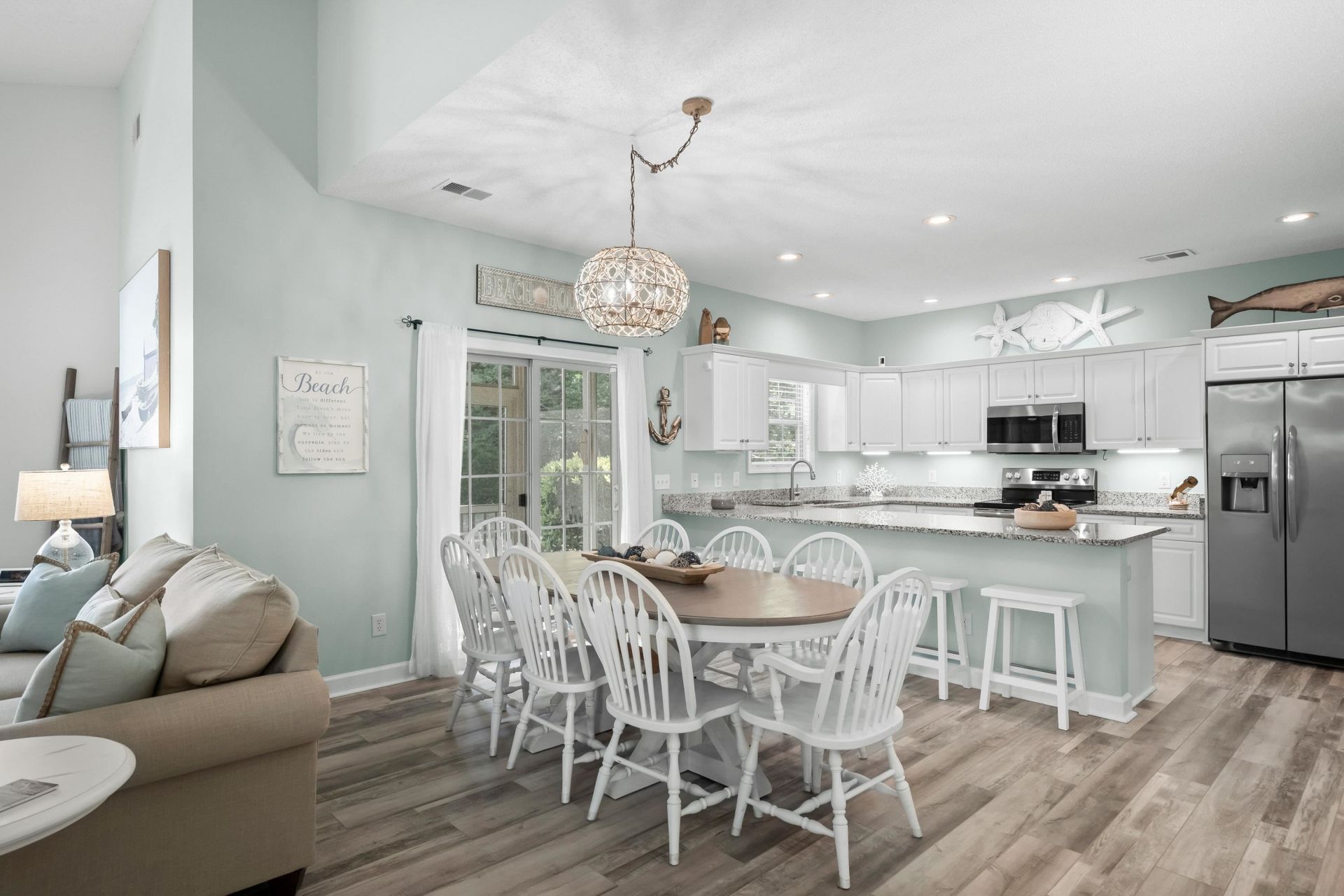 1545 Spinnaker Dr.  Photo 13