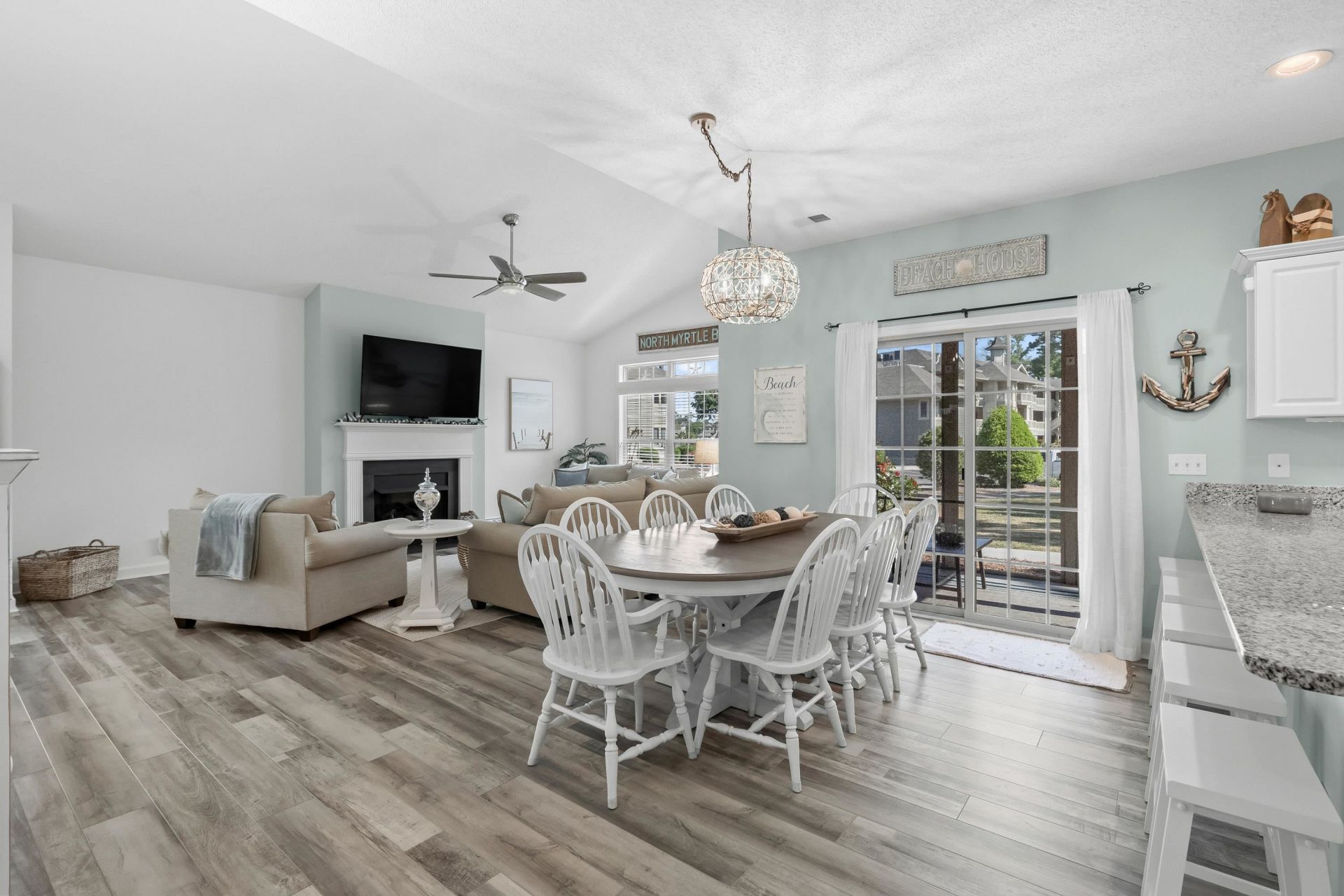 1545 Spinnaker Dr.  Photo 15