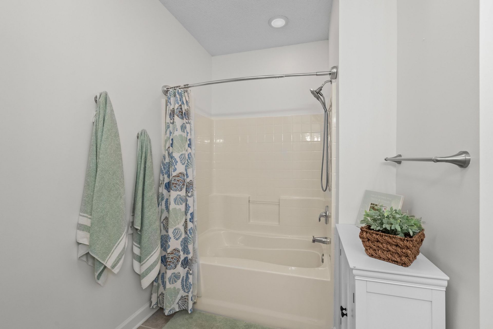 1545 Spinnaker Dr.  Photo 27