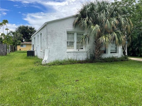 3835 Lake ST , FORT MYERS, FL 33901
