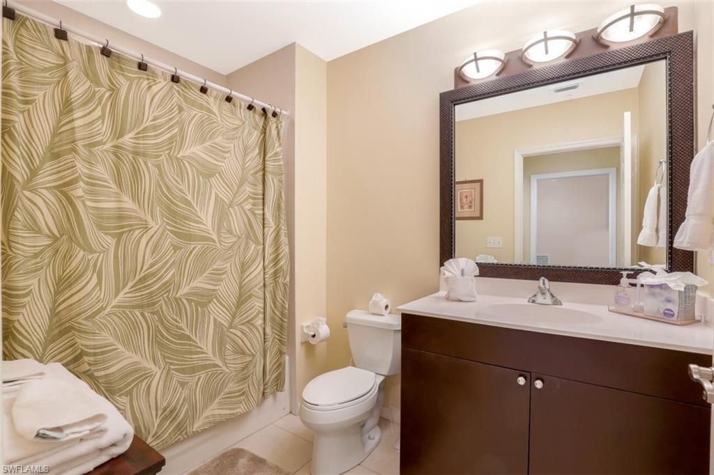 460 Launch Cir , Unit 403, Naples, FL 34108 Photo