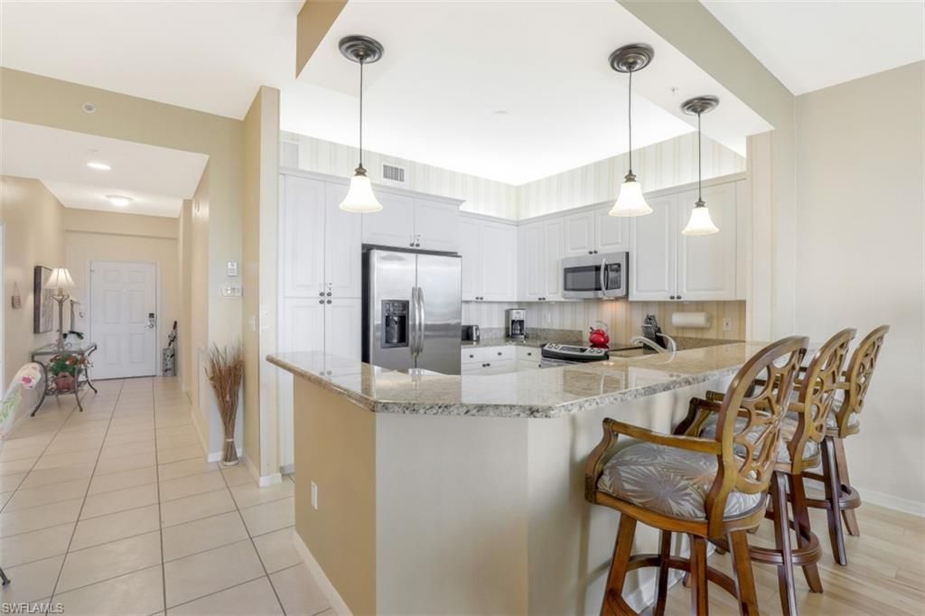 460 Launch Cir , Unit 403, Naples, FL 34108 Photo
