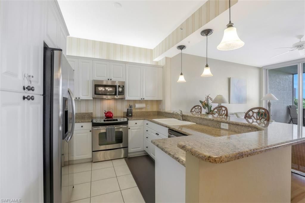 460 Launch Cir , Unit 403, Naples, FL 34108 Photo