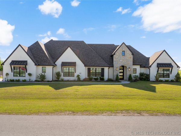 10616 N 81st East Place , Owasso, OK 74055