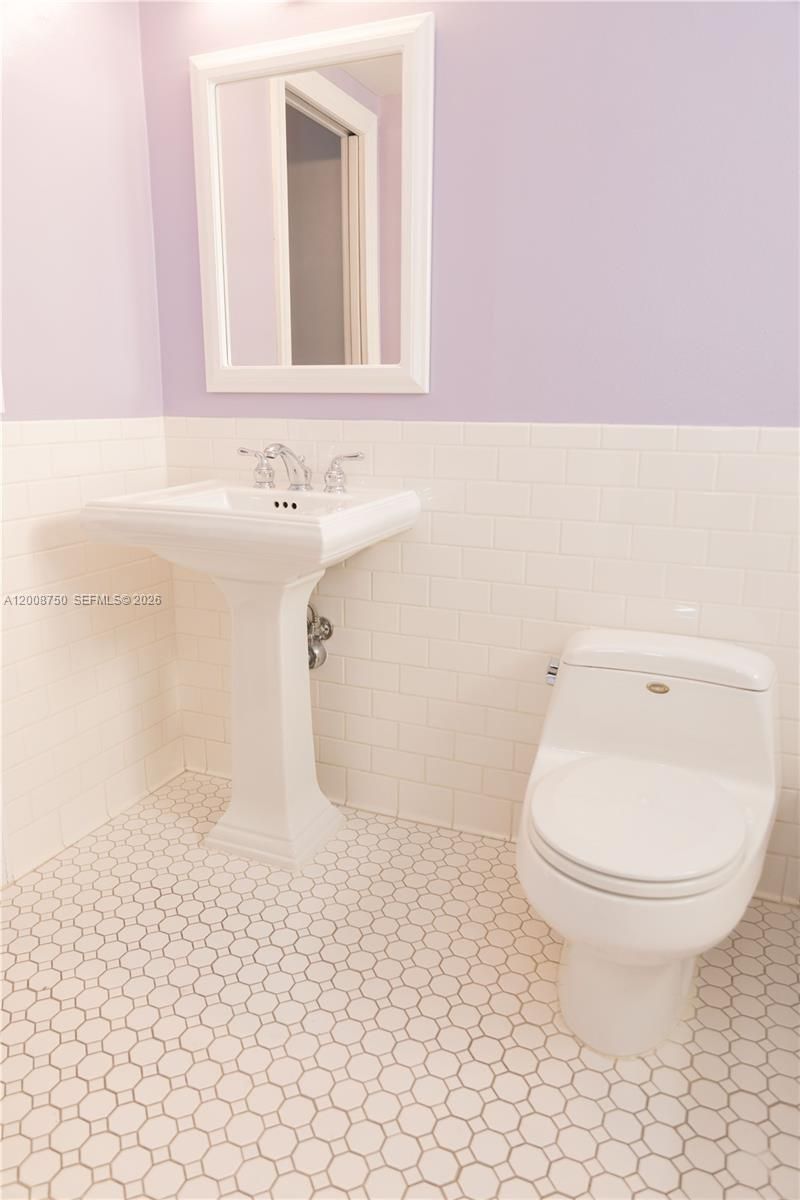 7703 Camino Real, Unit 406, Miami, FL 33143 Photo