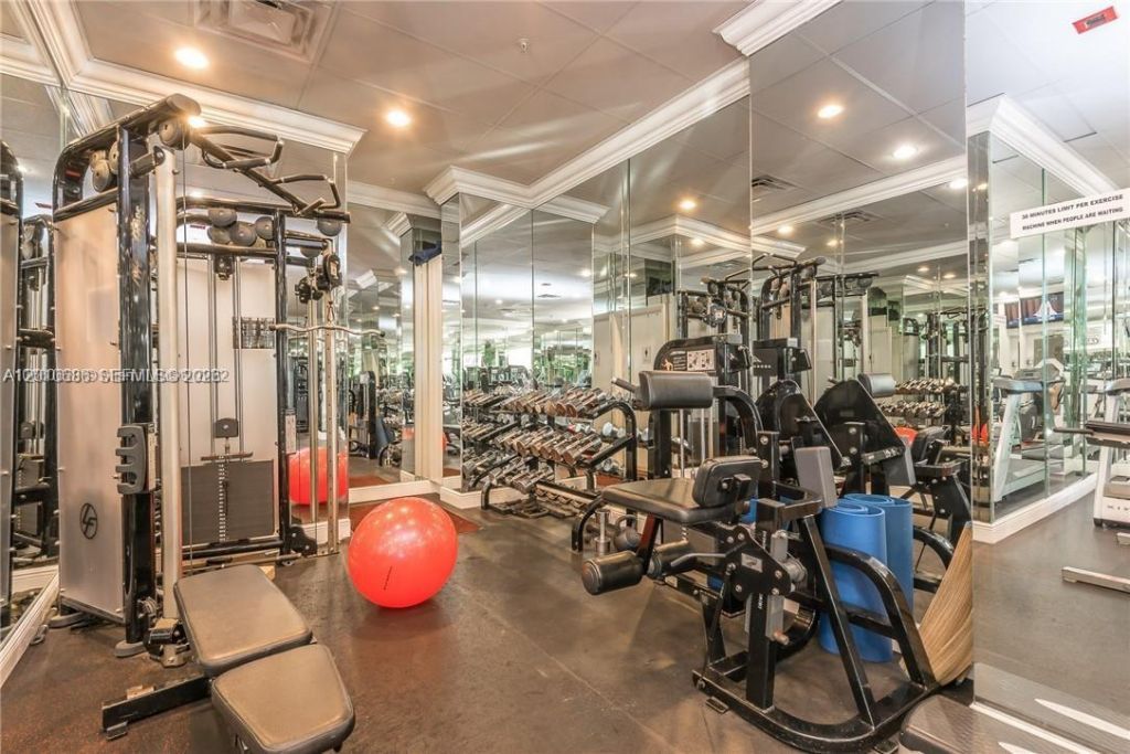 2030 S Ocean Dr , Unit 1706, Hallandale Beach, FL 33009 Photo