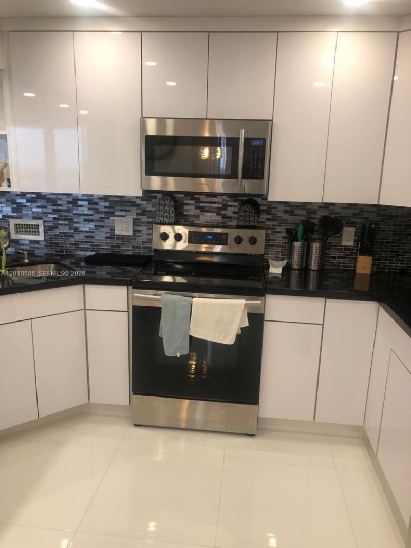 2030 S Ocean Dr , Unit 1706, Hallandale Beach, FL 33009 Photo