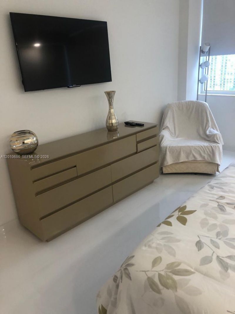 2030 S Ocean Dr , Unit 1706, Hallandale Beach, FL 33009 Photo