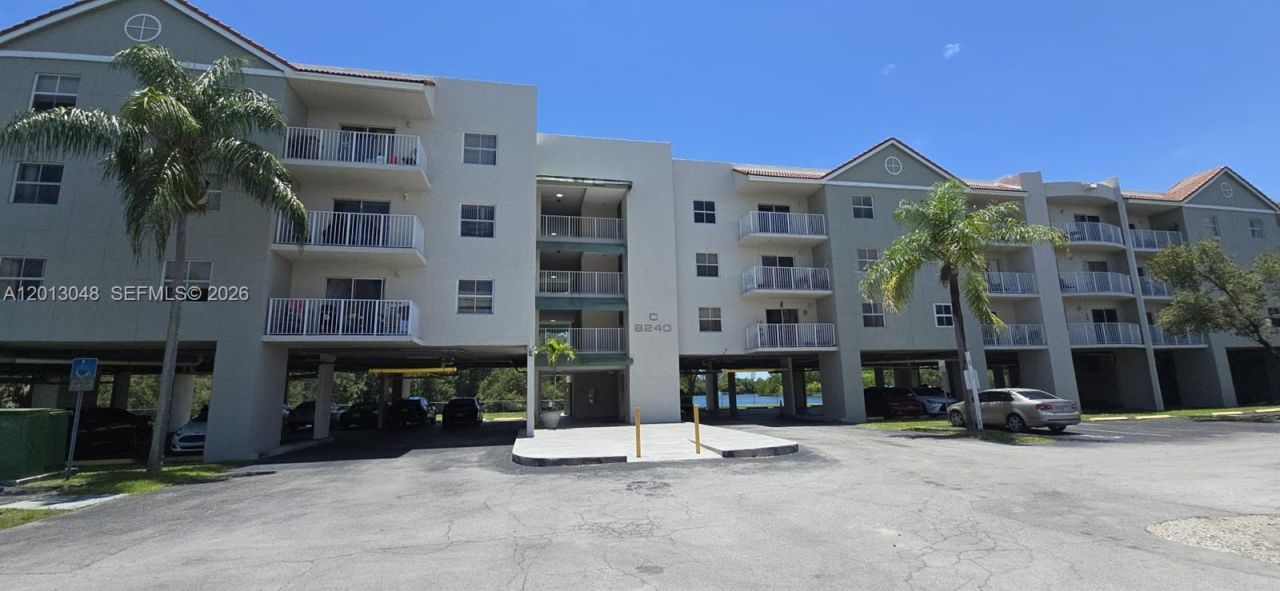 8240 SW 210th St , Unit 214, Cutler Bay, FL 33189 Photo