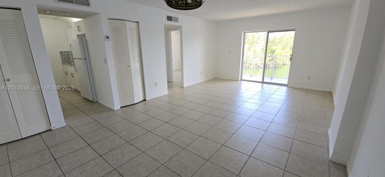 8240 SW 210th St , Unit 214, Cutler Bay, FL 33189 Photo