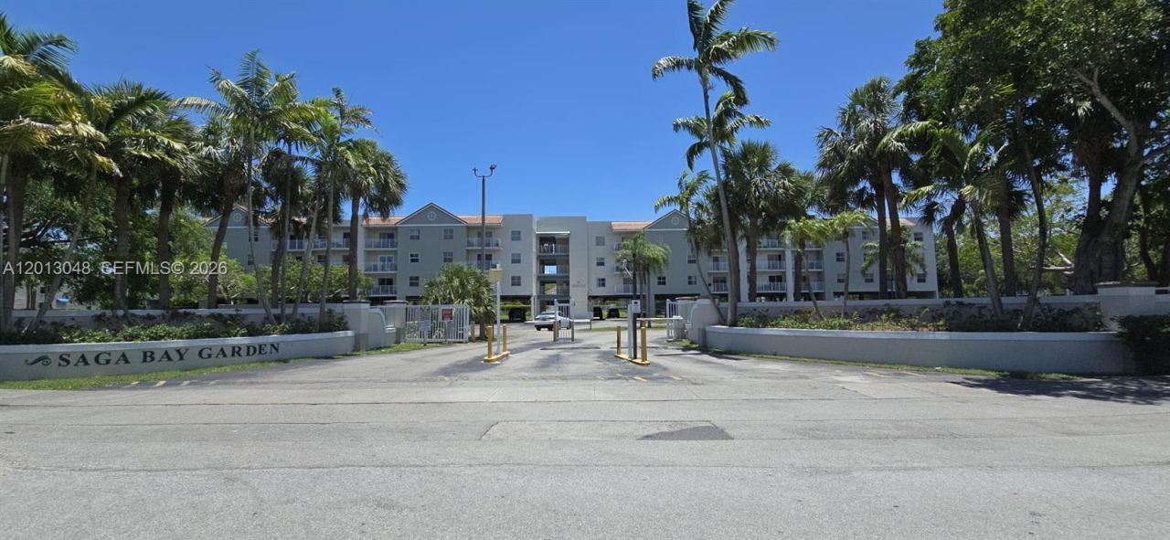 8240 SW 210th St , Unit 214, Cutler Bay, FL 33189 Photo