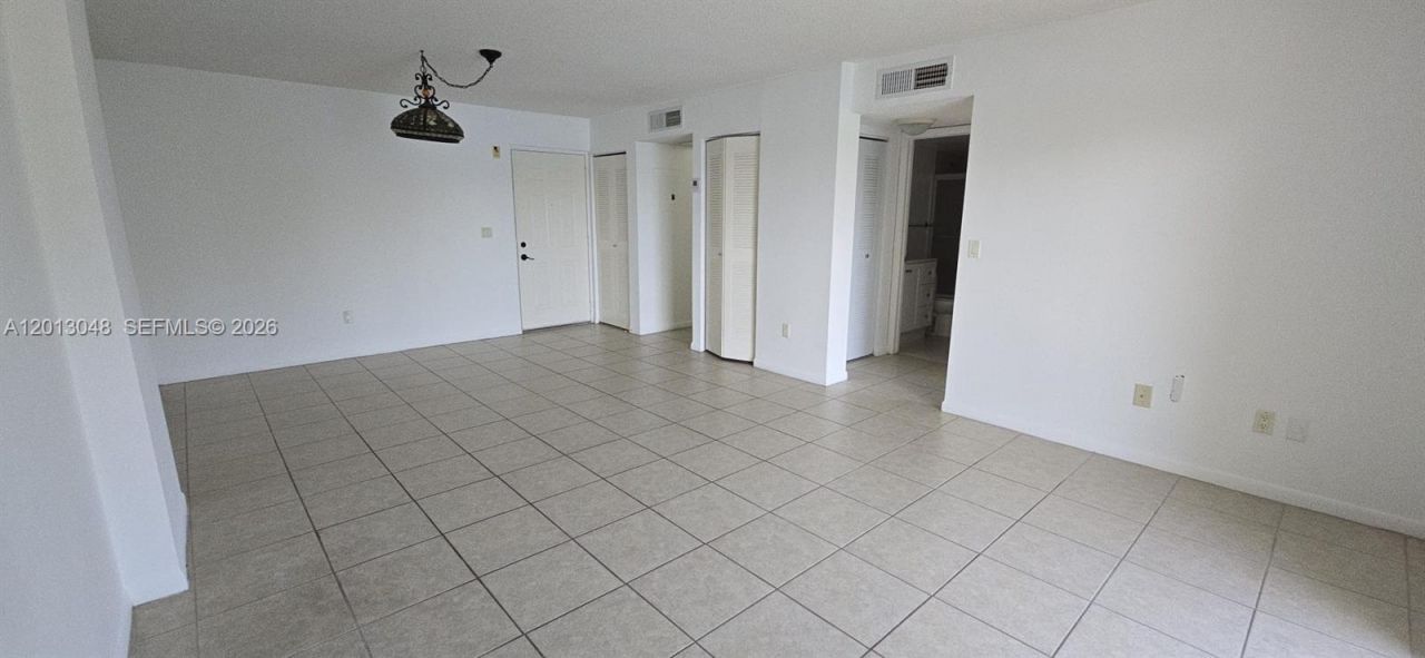 8240 SW 210th St , Unit 214, Cutler Bay, FL 33189 Photo