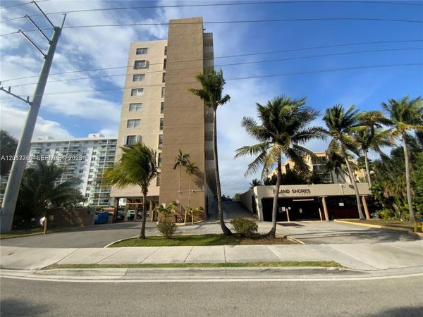 2903 N Miami Beach Blvd , Unit 905, North Miami Beach, FL 33160