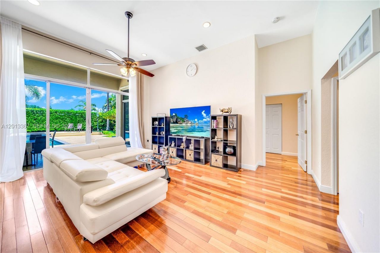 1241 S 13th Ave , Hollywood, FL 33019 Photo