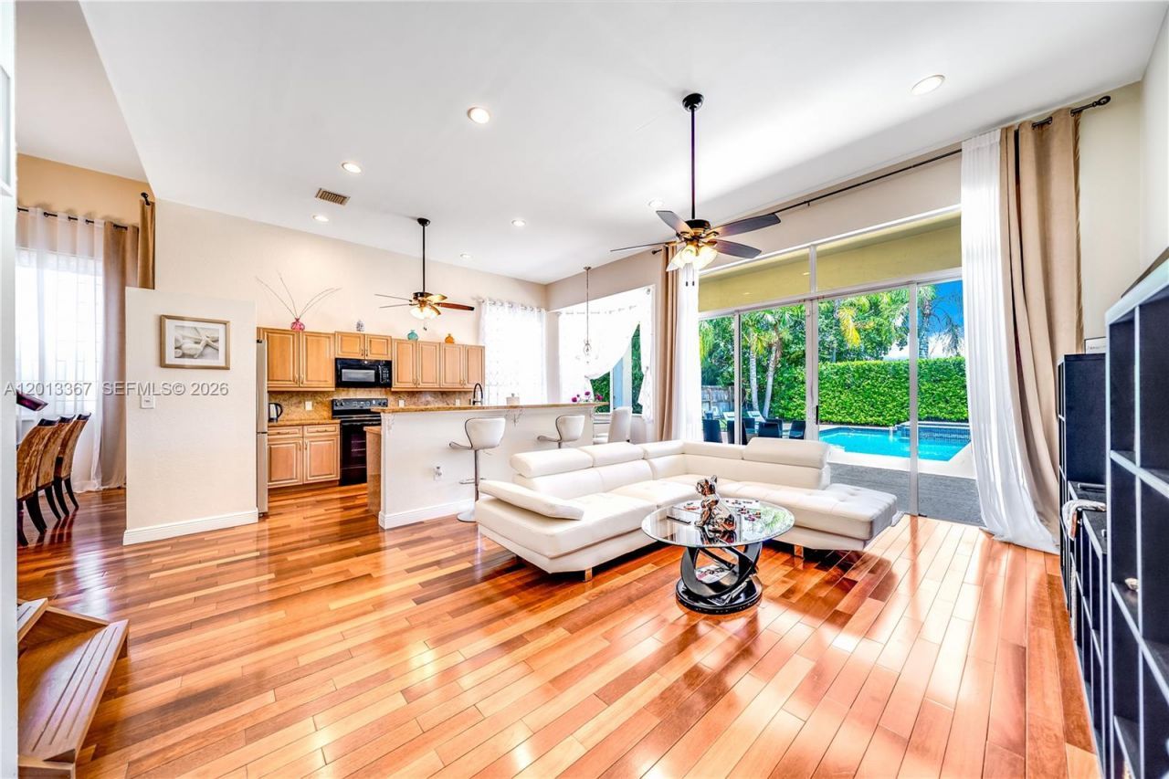 1241 S 13th Ave , Hollywood, FL 33019 Photo