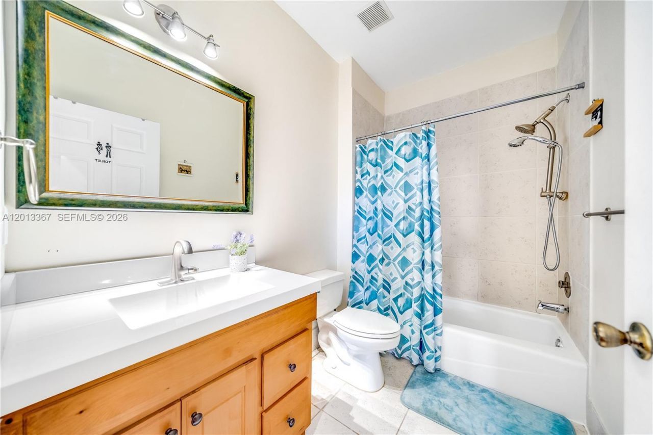 1241 S 13th Ave , Hollywood, FL 33019 Photo