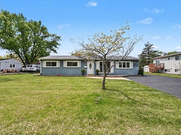 48 Pueblo Road , Montgomery, IL 60538