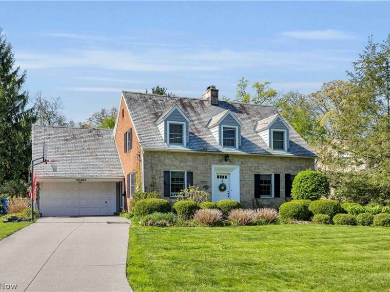 28405 Lincoln Road, Bay Village, OH 44140 Photo 2