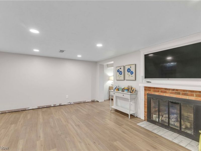 28405 Lincoln Road, Bay Village, OH 44140 Photo 25