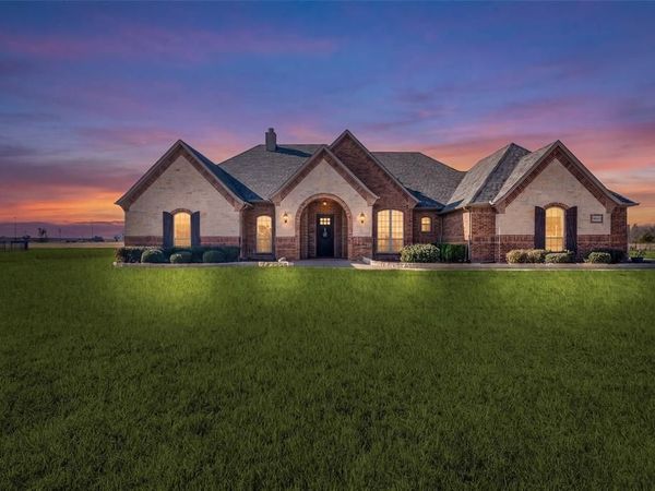 10055 Dorsett Drive, Talty, TX 75126
