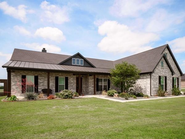 860 Dove Meadow Trail, Waxahachie, TX 75167