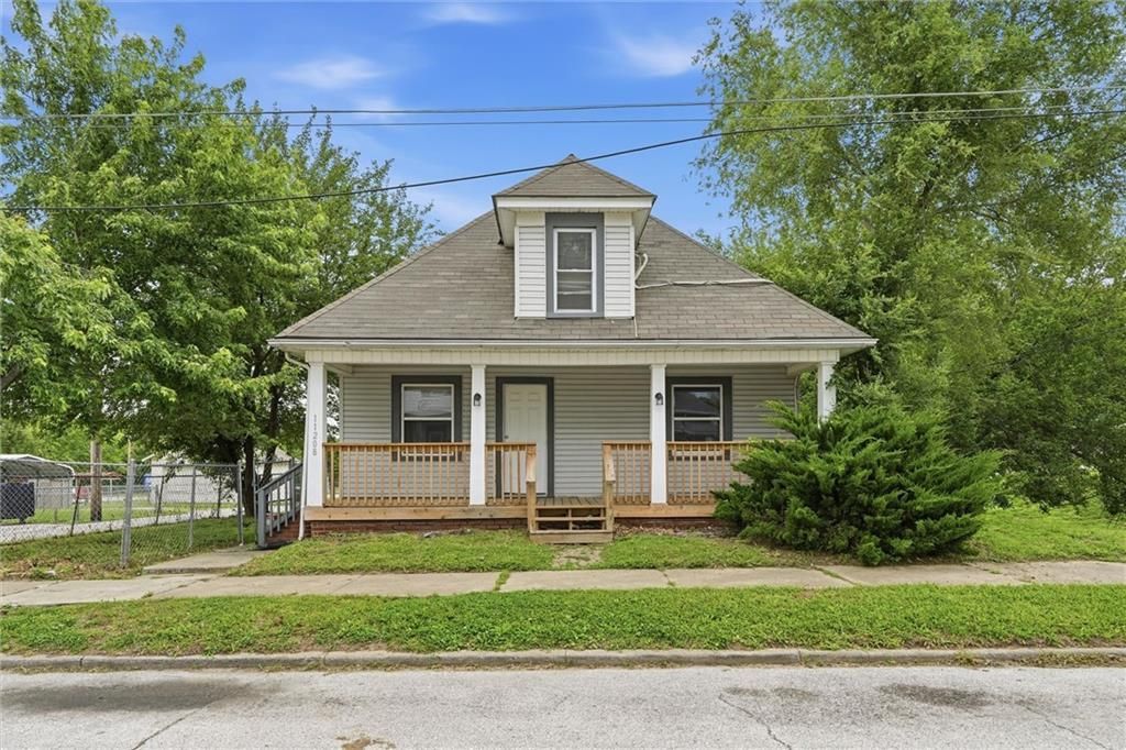 11208 Chicago Avenue, Sugar Creek, MO 64054 Main Photo