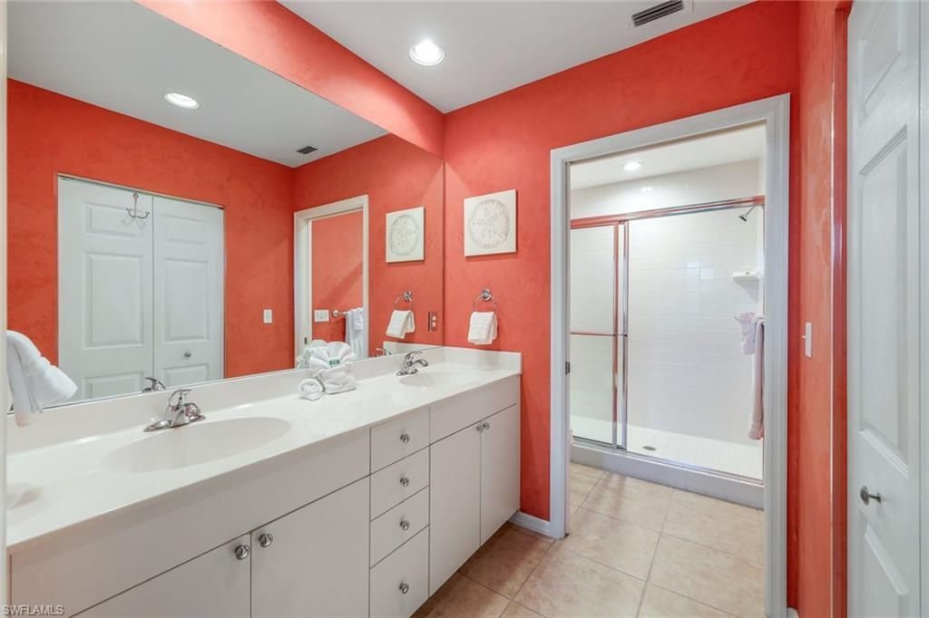 460 Launch Cir , Unit 301, Naples, FL 34108 Photo