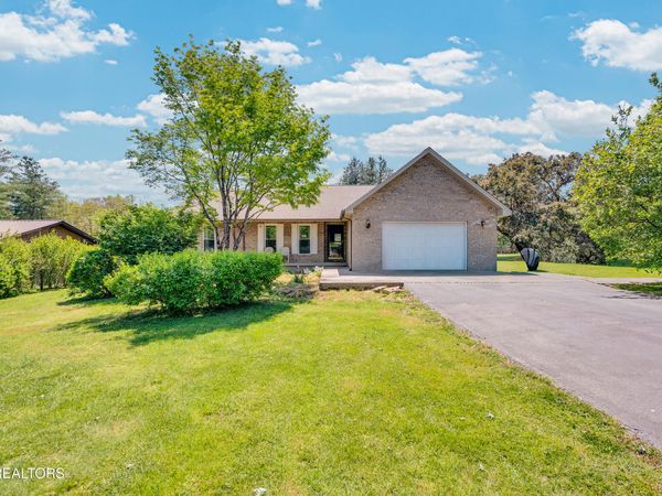 130 Chestnut Court, Crossville, TN 38555