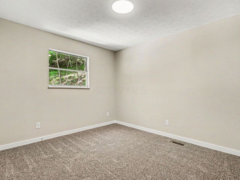 7670 Buckeye Road SE, Sugar Grove, OH 43155 Photo 13