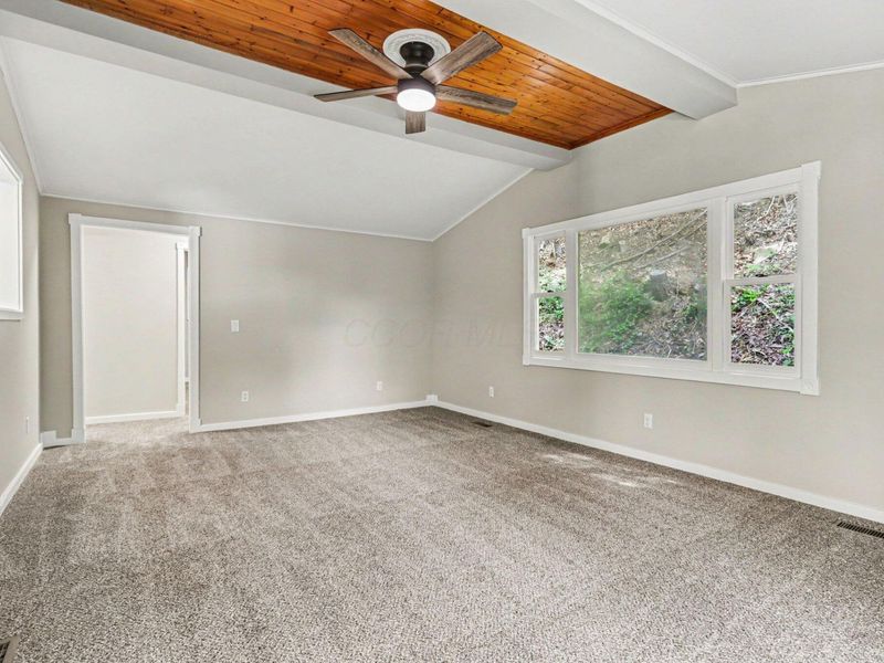 7670 Buckeye Road SE, Sugar Grove, OH 43155 Photo 4
