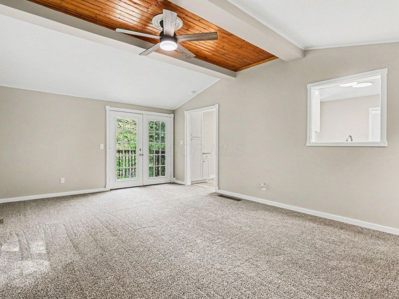 7670 Buckeye Road SE, Sugar Grove, OH 43155 Photo 5